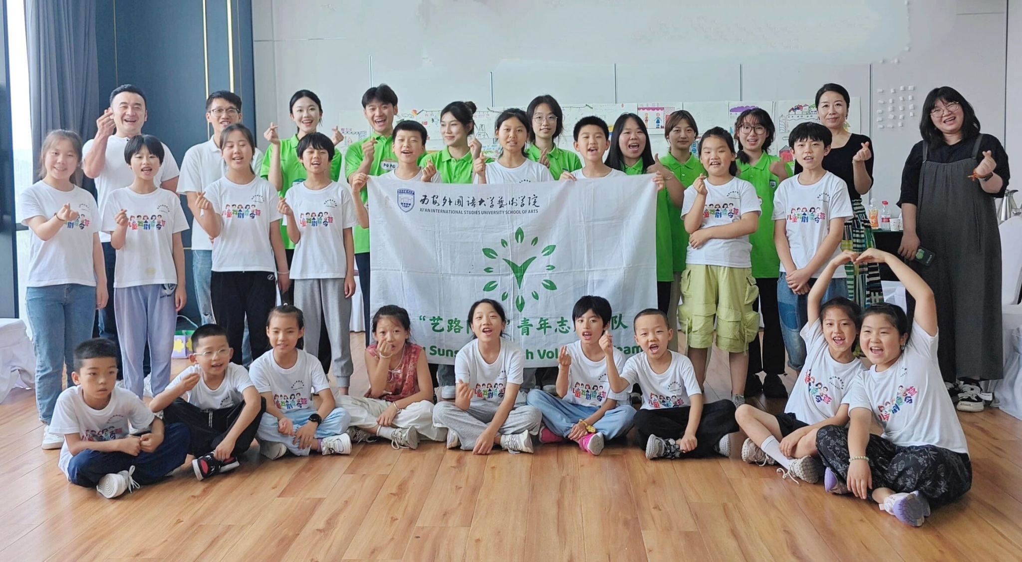 喜报 | 绅士漫画
在2025年暑期“三下乡”社会实践活动中斩获多项佳绩